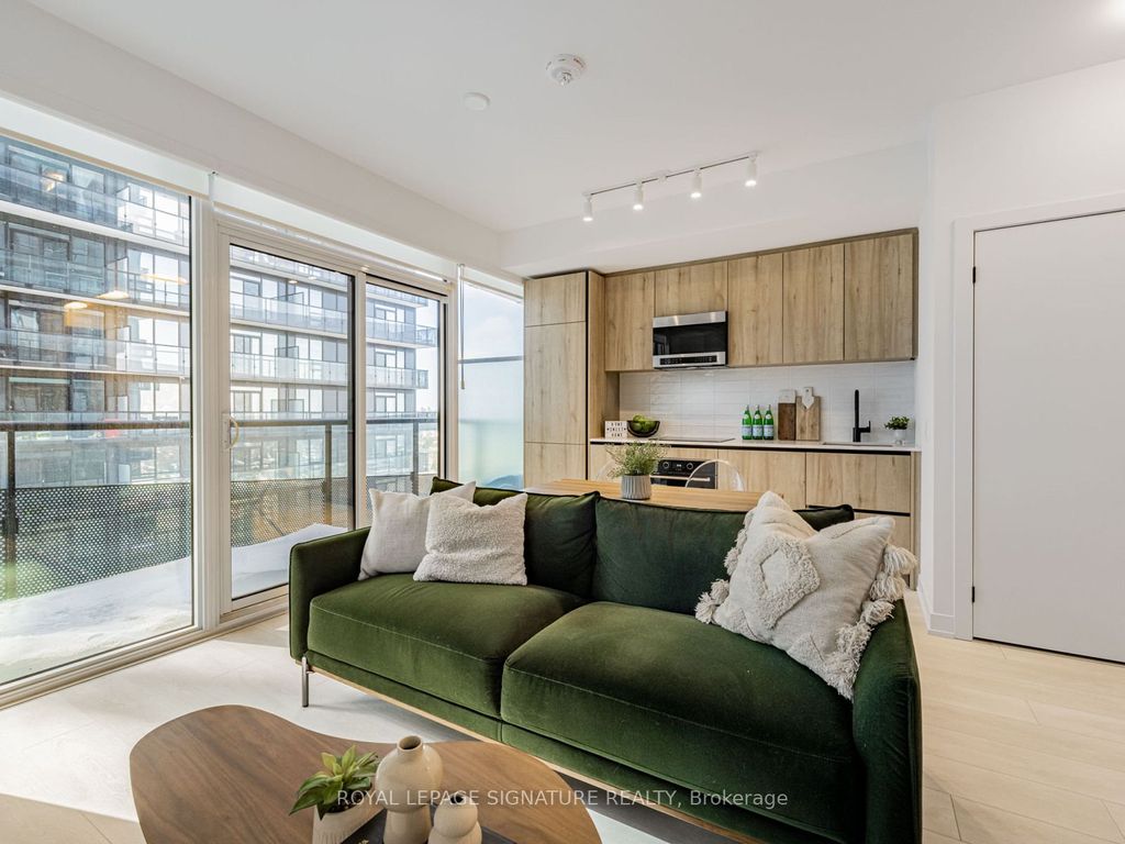 Photo of 127 Broadway Avenue #2307, Toronto, ON M4P 1V4 (MLS # C12826612)