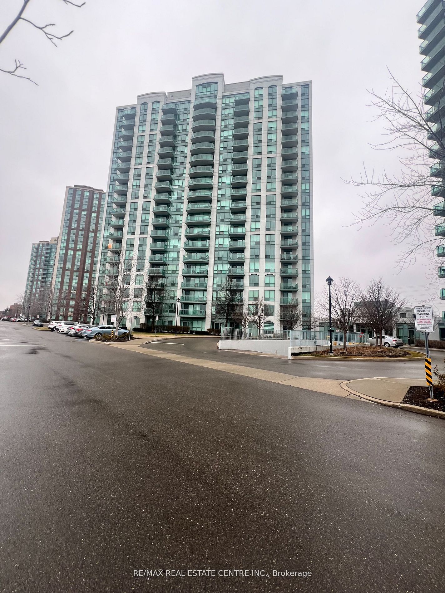 4850 Glen Erin Drive 1004