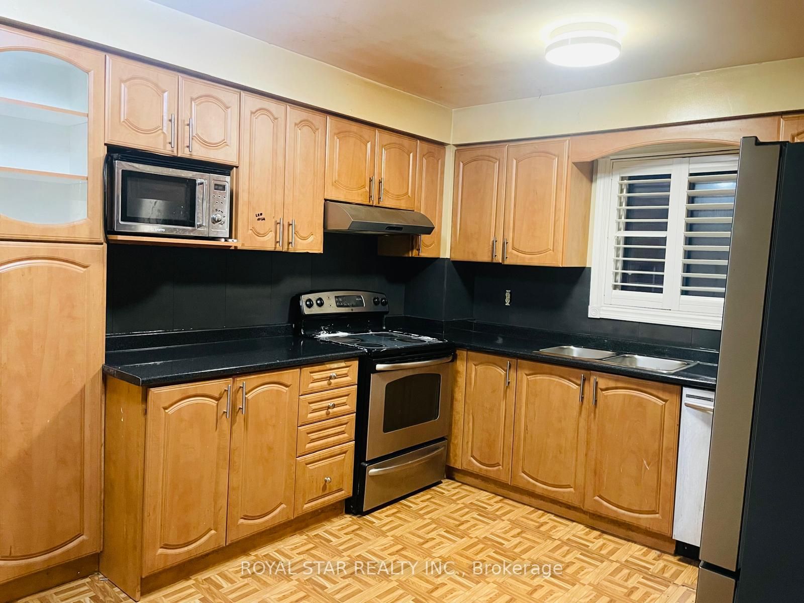 118 Banting Crescent