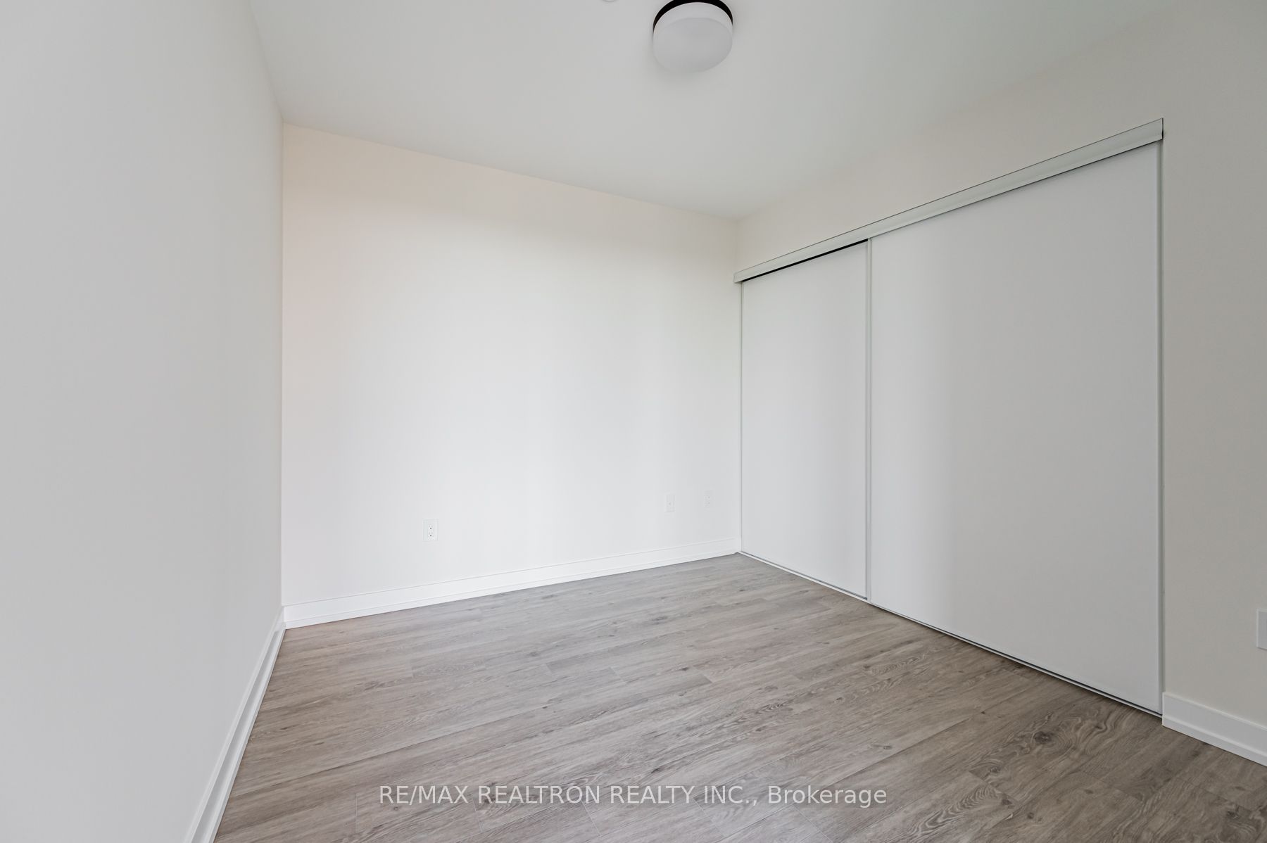 2300 St Clair Avenue W 803