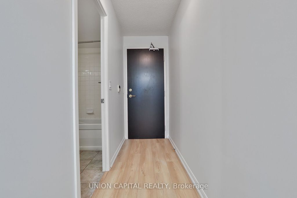 Photo of 18 Yonge Street #2306, Toronto, ON M5E 1R4 (MLS # C12507738)