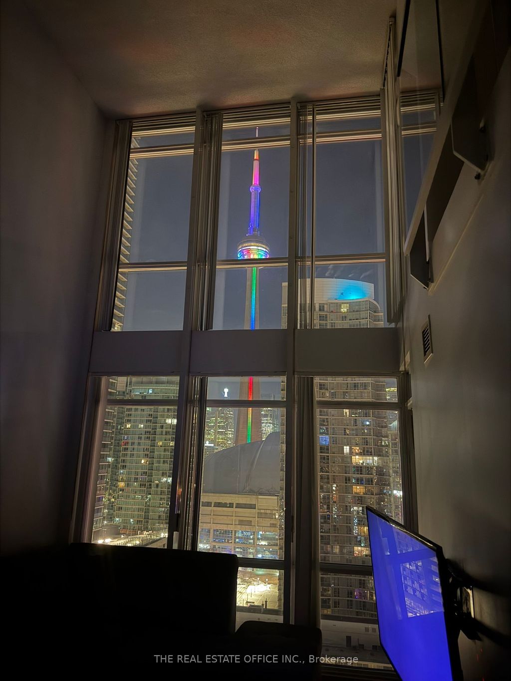 Photo of 15 Fort York Boulevard #2808, Toronto, ON M5V 3Y4 (MLS # C12859264)