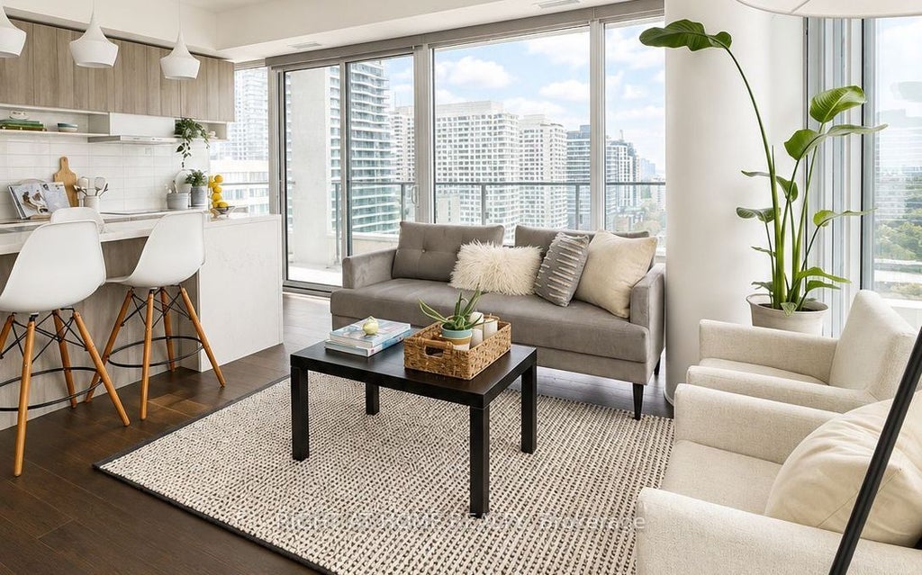 Photo of 5 Soudan Avenue #2004, Toronto, ON M4S 0B1 (MLS # C13879254)