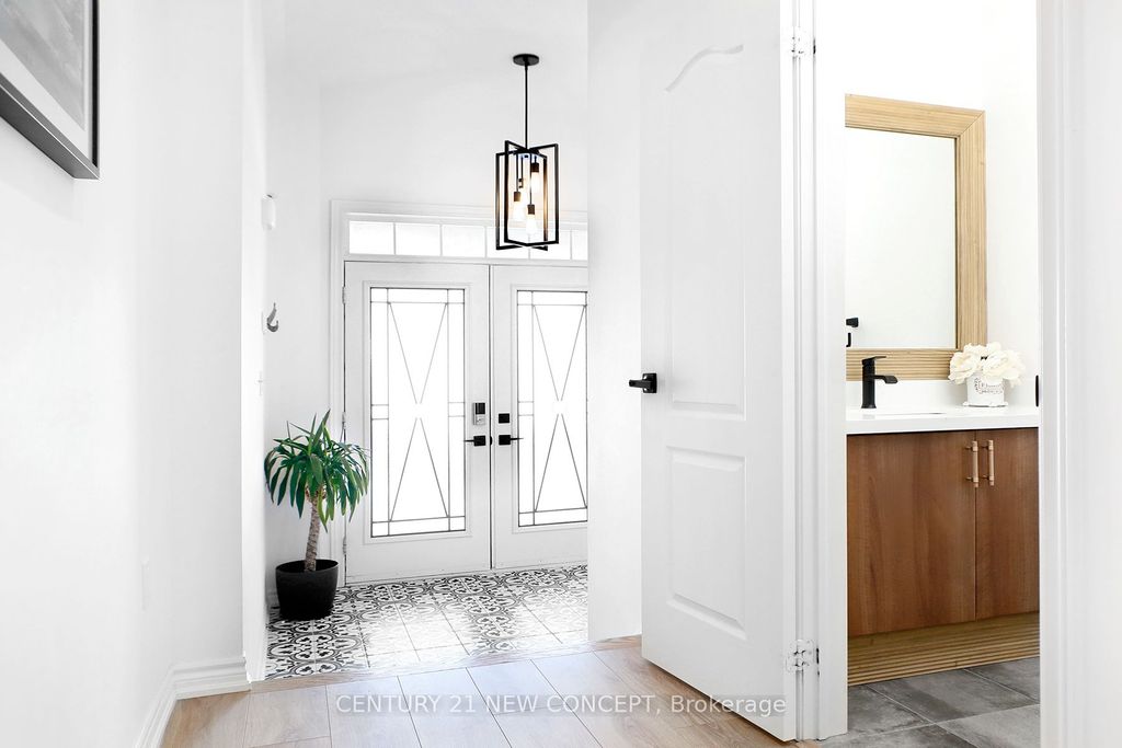 Photo of 93 Wesmina Avenue, Whitchurch-Stouffville, ON L4A 4W5 (MLS # N12825660)