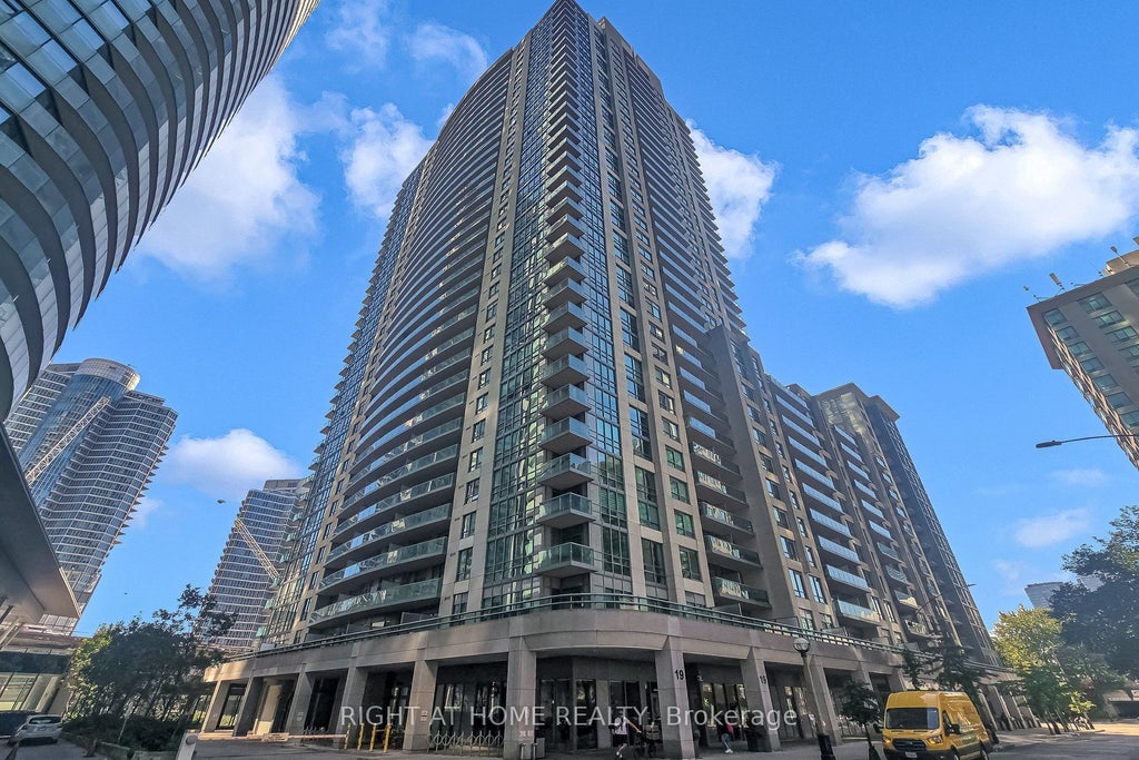 Photo of 19 Grand Trunk Crescent #712, Toronto, ON M5J 3A3 (MLS # C13780368)
