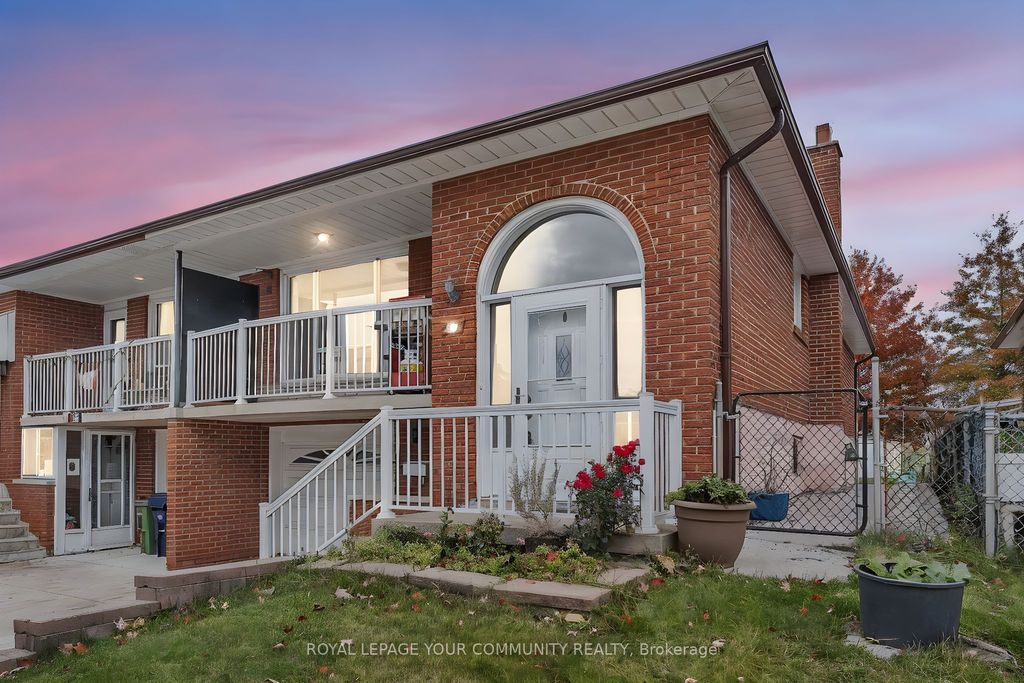Photo of 207 Fairglen Avenue, Toronto, ON M1W 1A9 (MLS # E12501398)