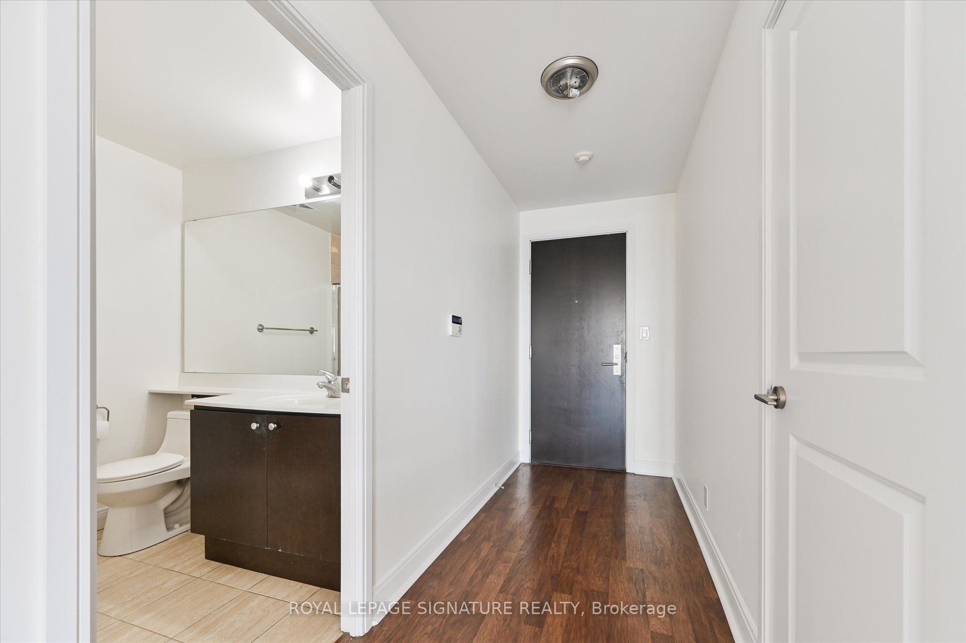 60 Absolute Avenue 4502