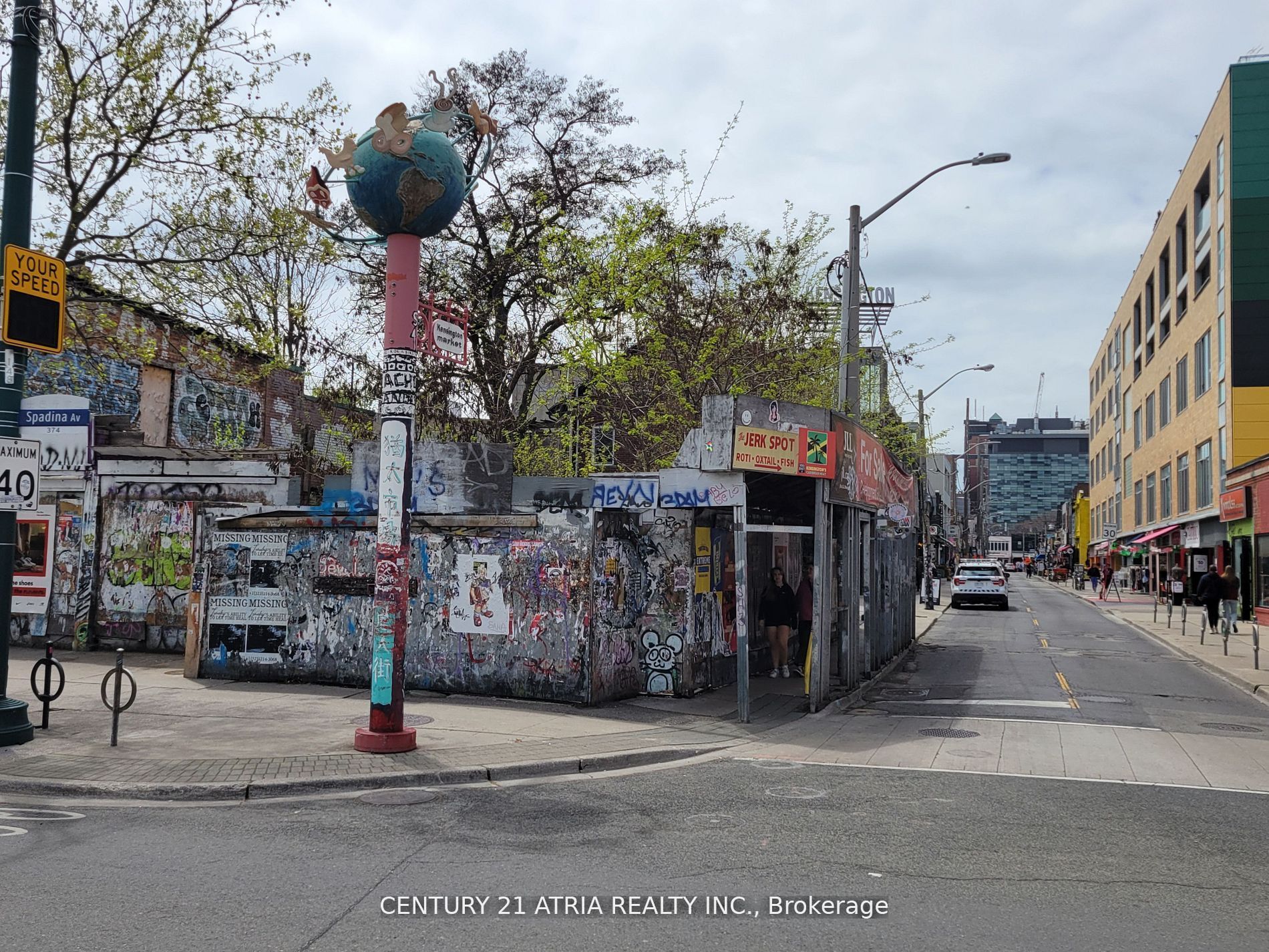374 Spadina Avenue