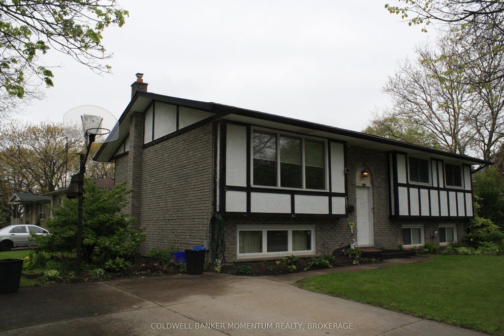 Photo of 4351 Briarwood Avenue, Niagara Falls, ON L2E 5W2 (MLS # X12816338)
