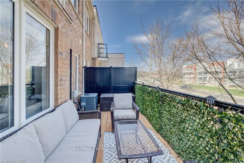 Photo of 142 DAYLILY Lane, Kitchener, ON N2R 0L7 (MLS # X13032350)