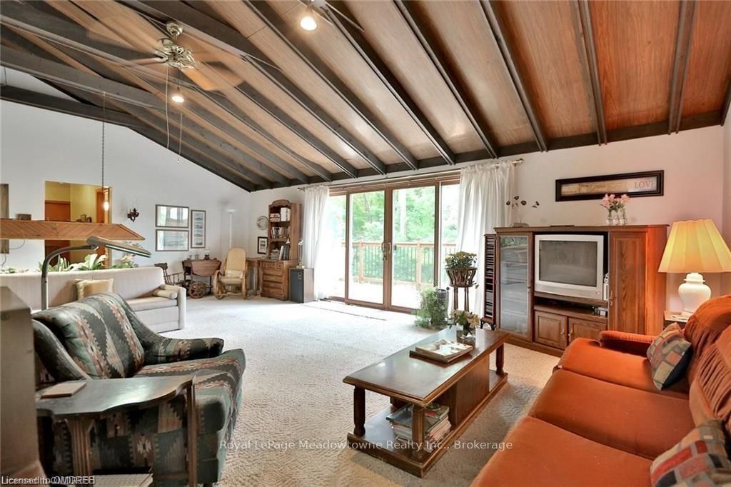 225/269 Campbell Avenue E