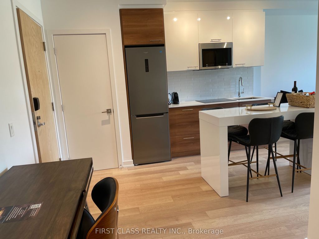 Photo of 120 Carrick Trail #306, Gravenhurst, ON P1P 0A1 (MLS # X12706932)