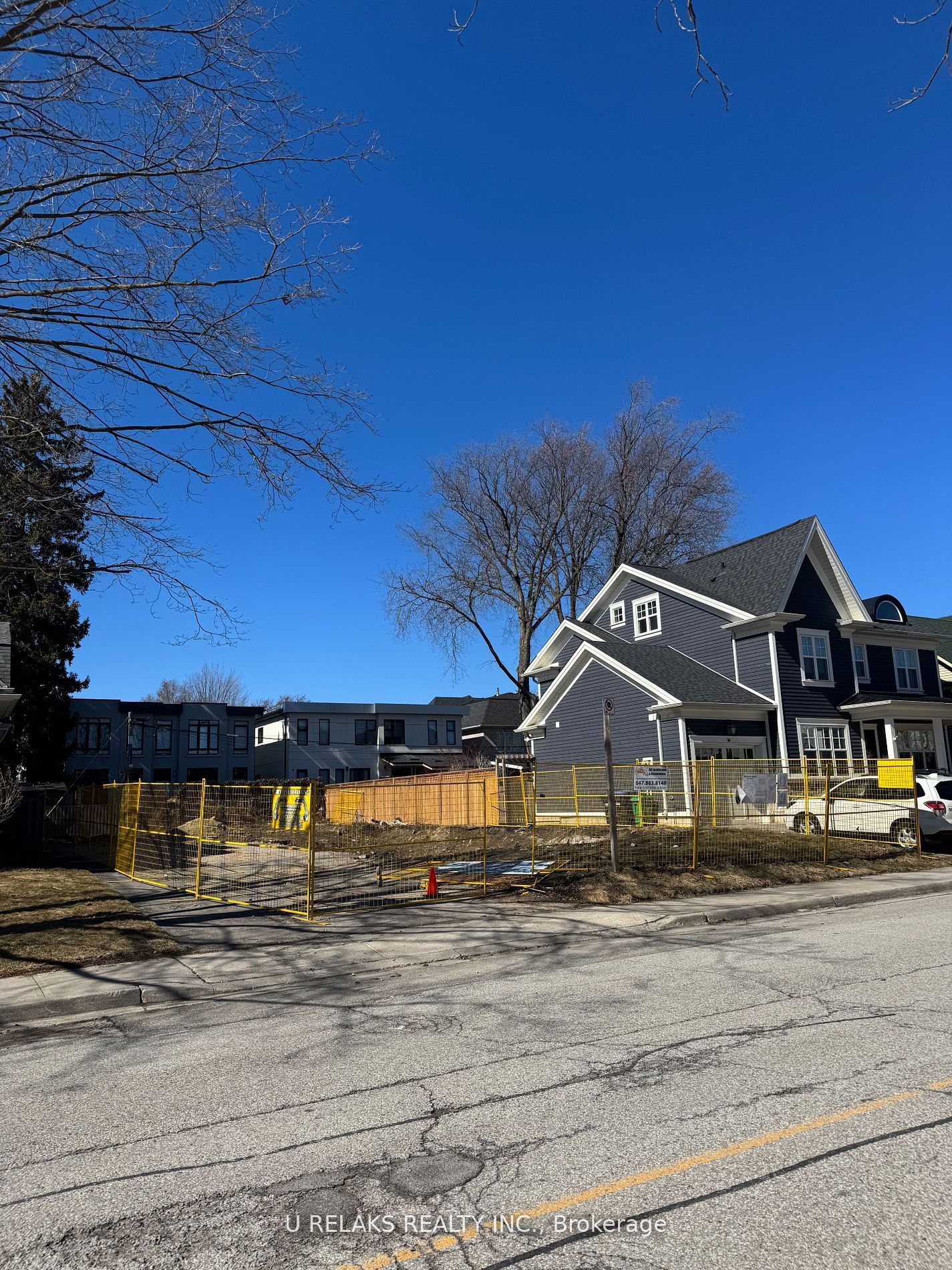 52 Forest Avenue
