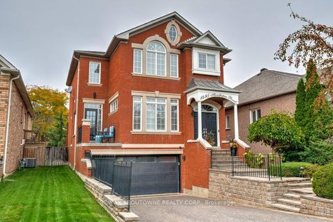 1485 Sandpiper Road Oakville ON L6M 3R8