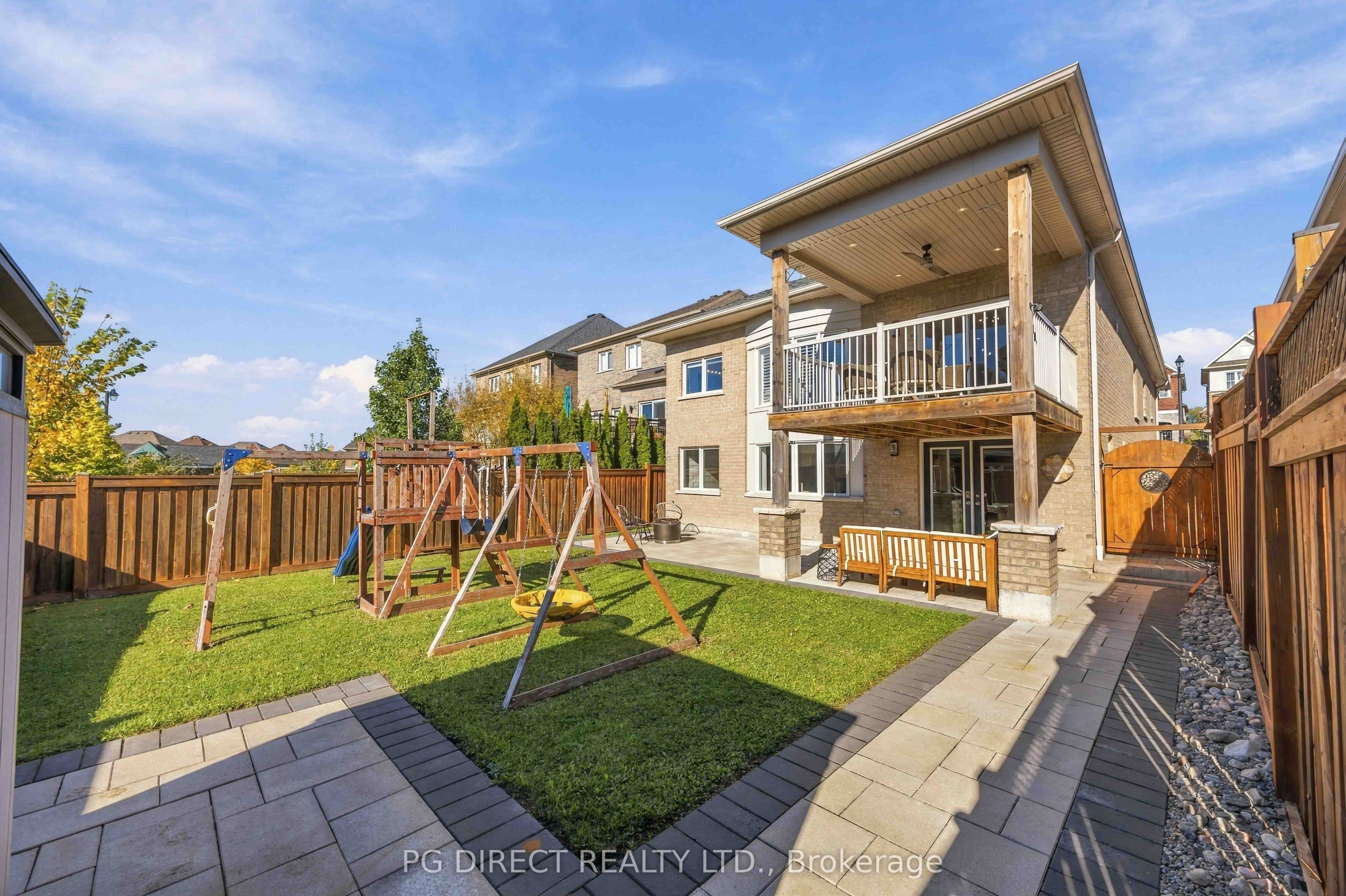 102 Ridge Gate Crescent
