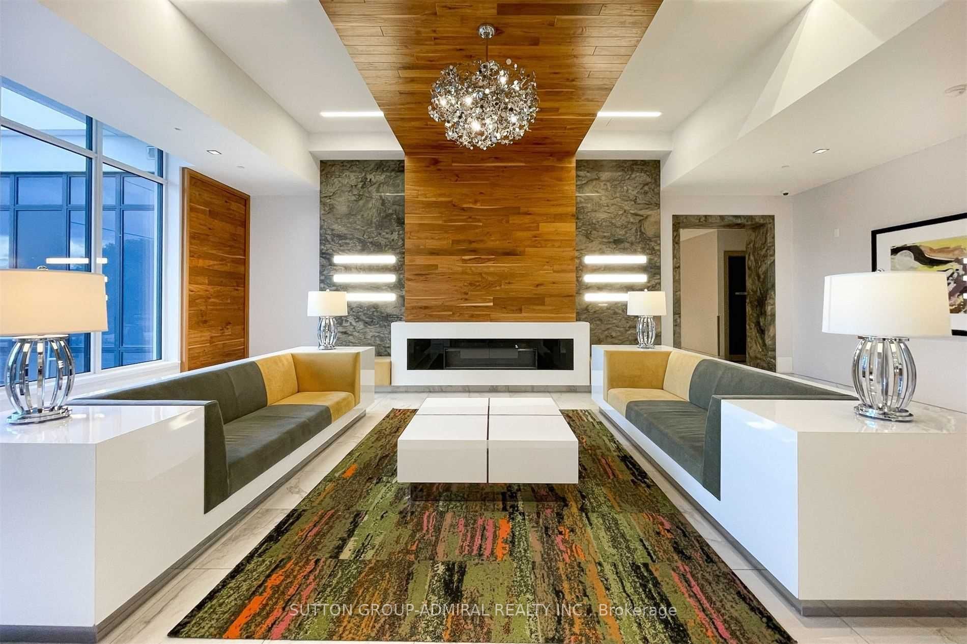 7890 Bathurst Street 1002