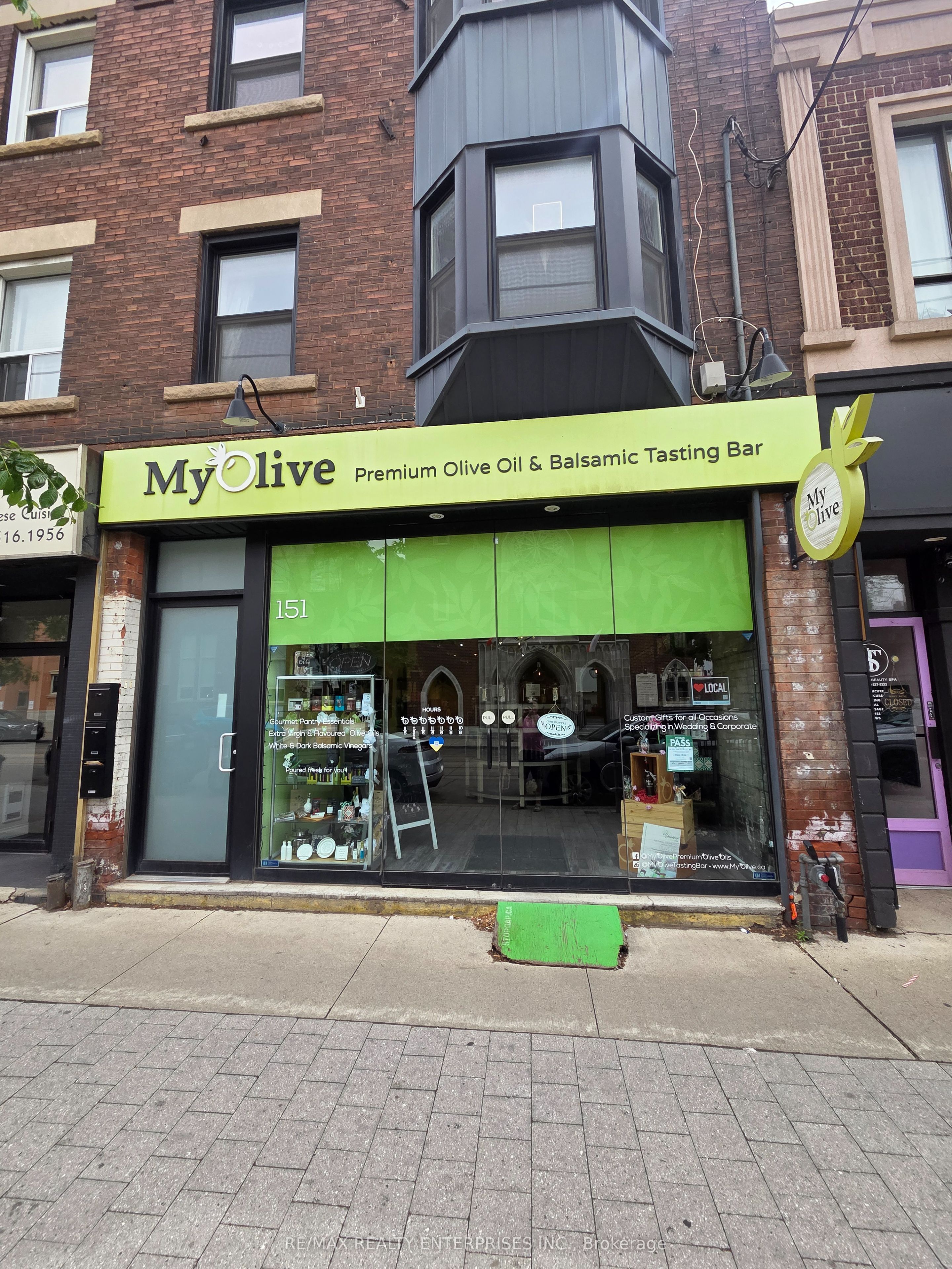 151 Roncesvalles Avenue