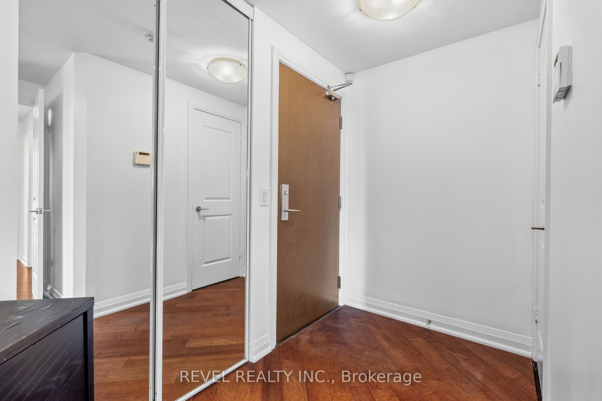 1055 Southdown Road 511