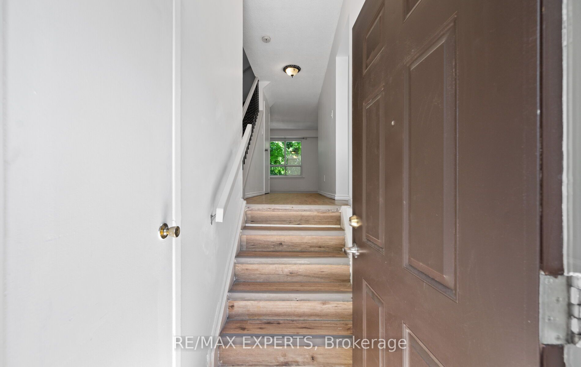5 Moregate Crescent
