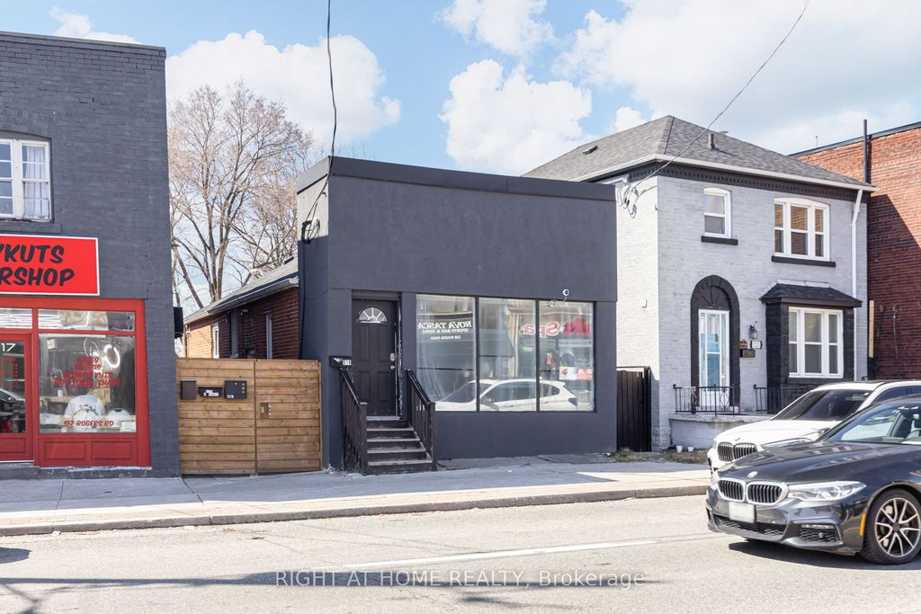 Photo of 519 Rogers Road, Toronto, ON M6M 1B4 (MLS # W12934698)