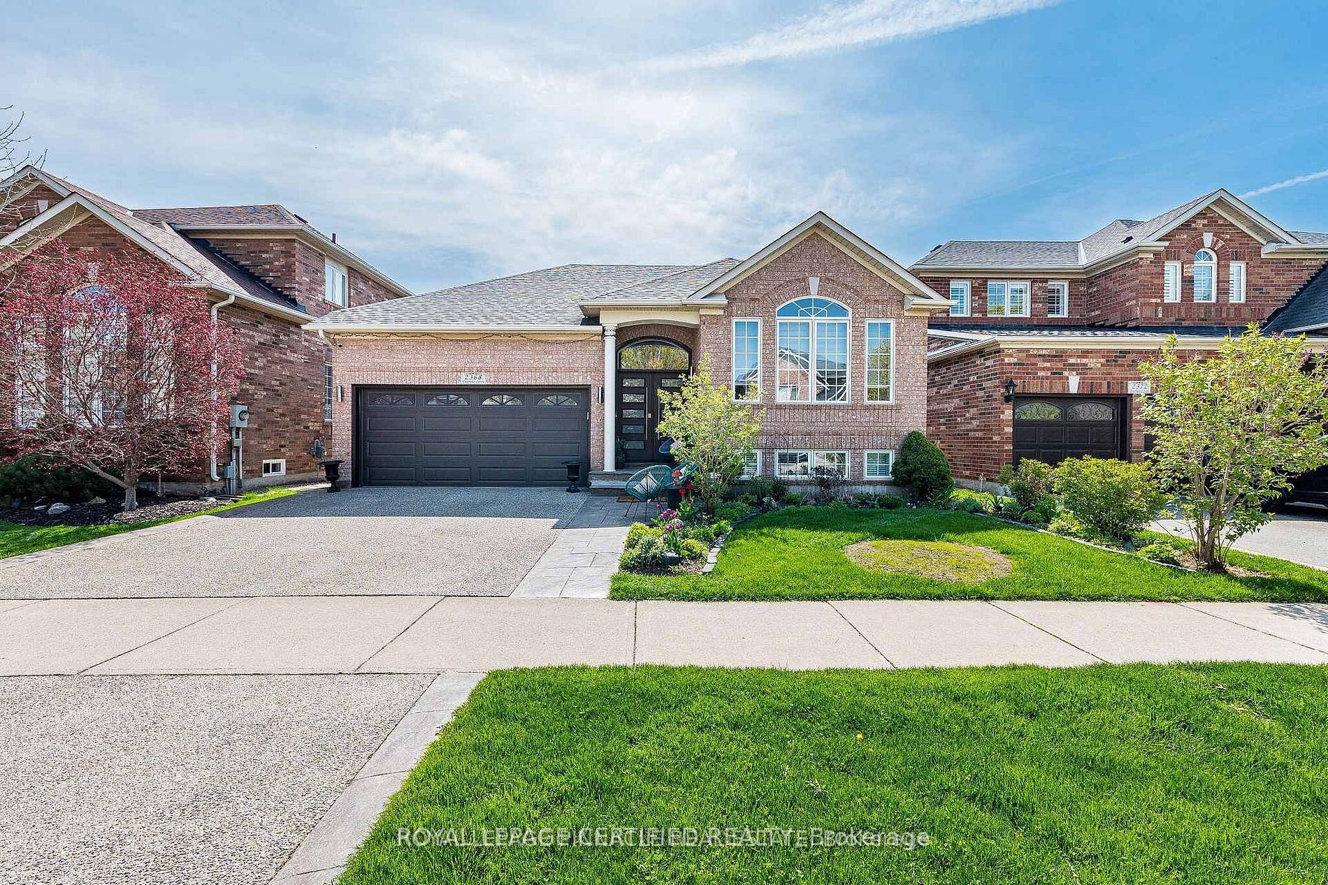 2368 Foxhole Circle