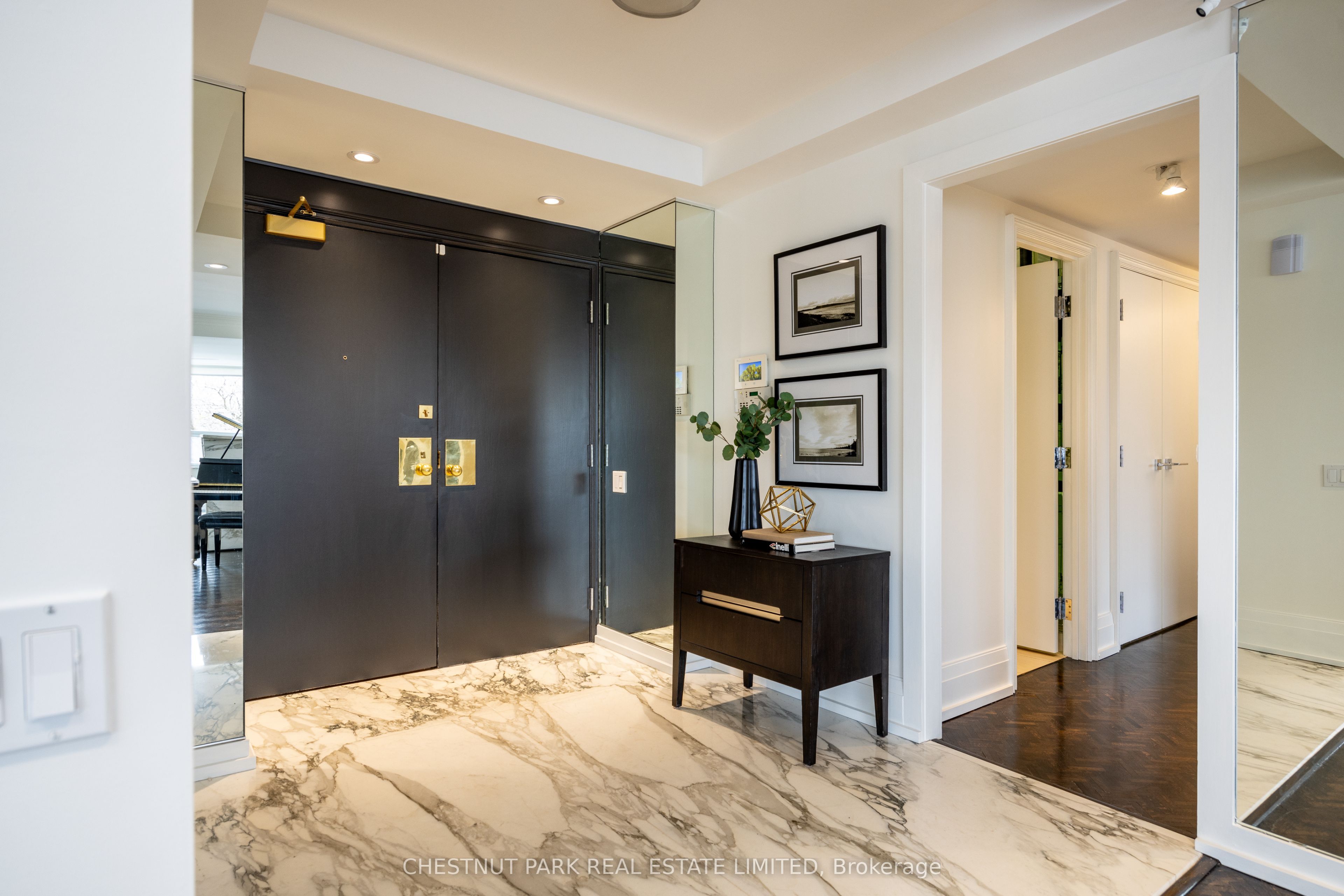4 Lowther Avenue 505