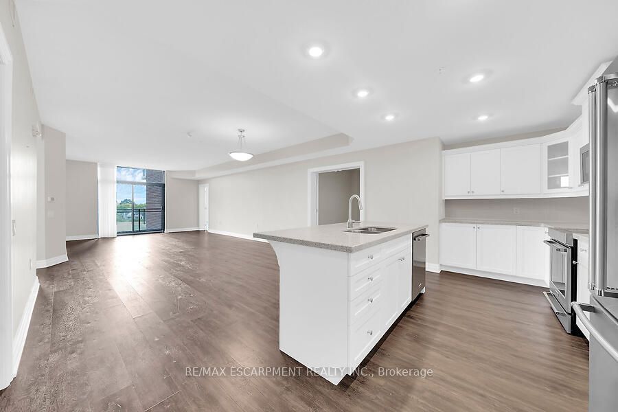 3290 New Street 418