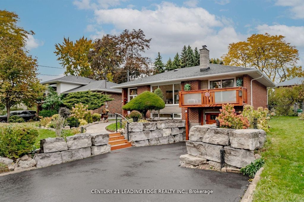 Photo of 112 Wyndcliff Crescent, Toronto, ON M4A 2K3 (MLS # C12982906)