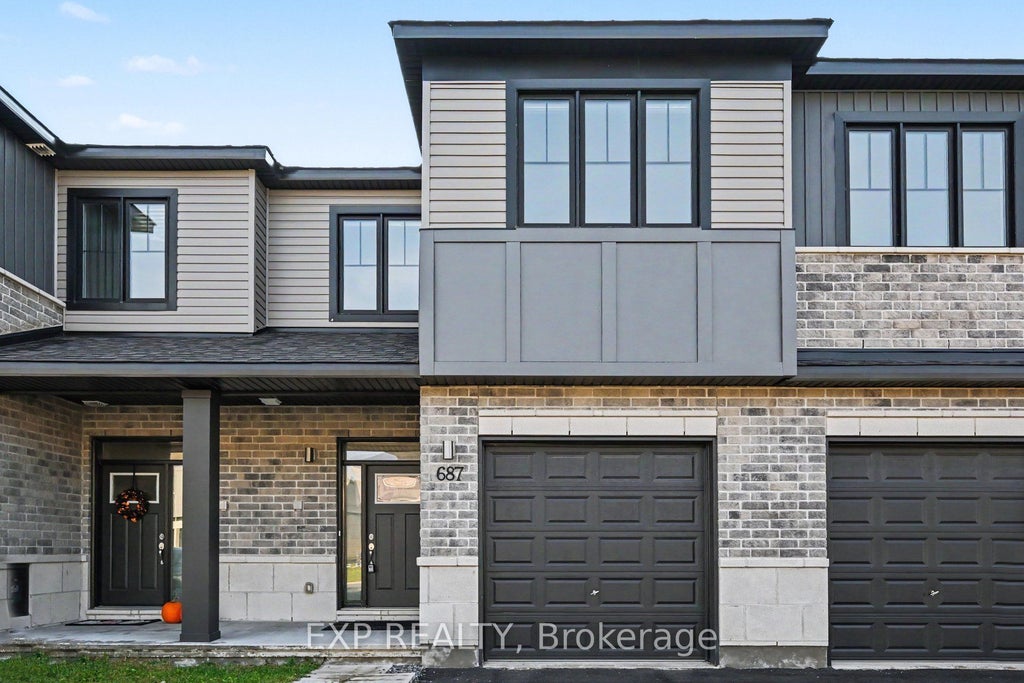 Photo of 687 Taliesin Crescent, Stittsville - Munster - Richmond, ON K2S 2W5 (MLS # X14134670)