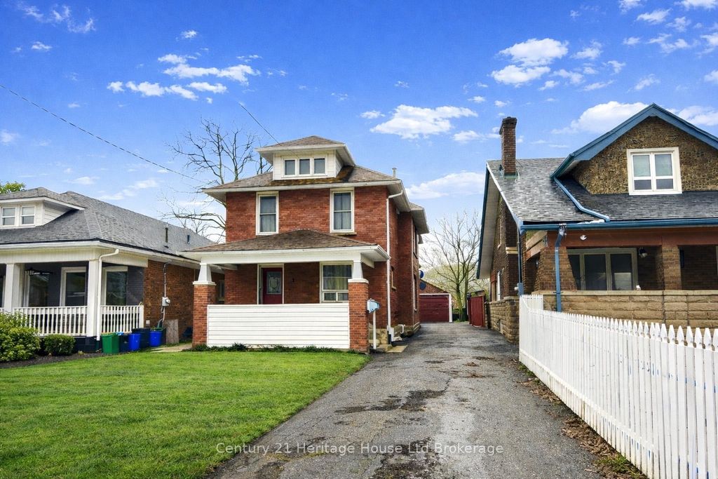Photo of 5138 WILLMOTT Street, Niagara Falls, ON L2E 2A3 (MLS # X12852758)