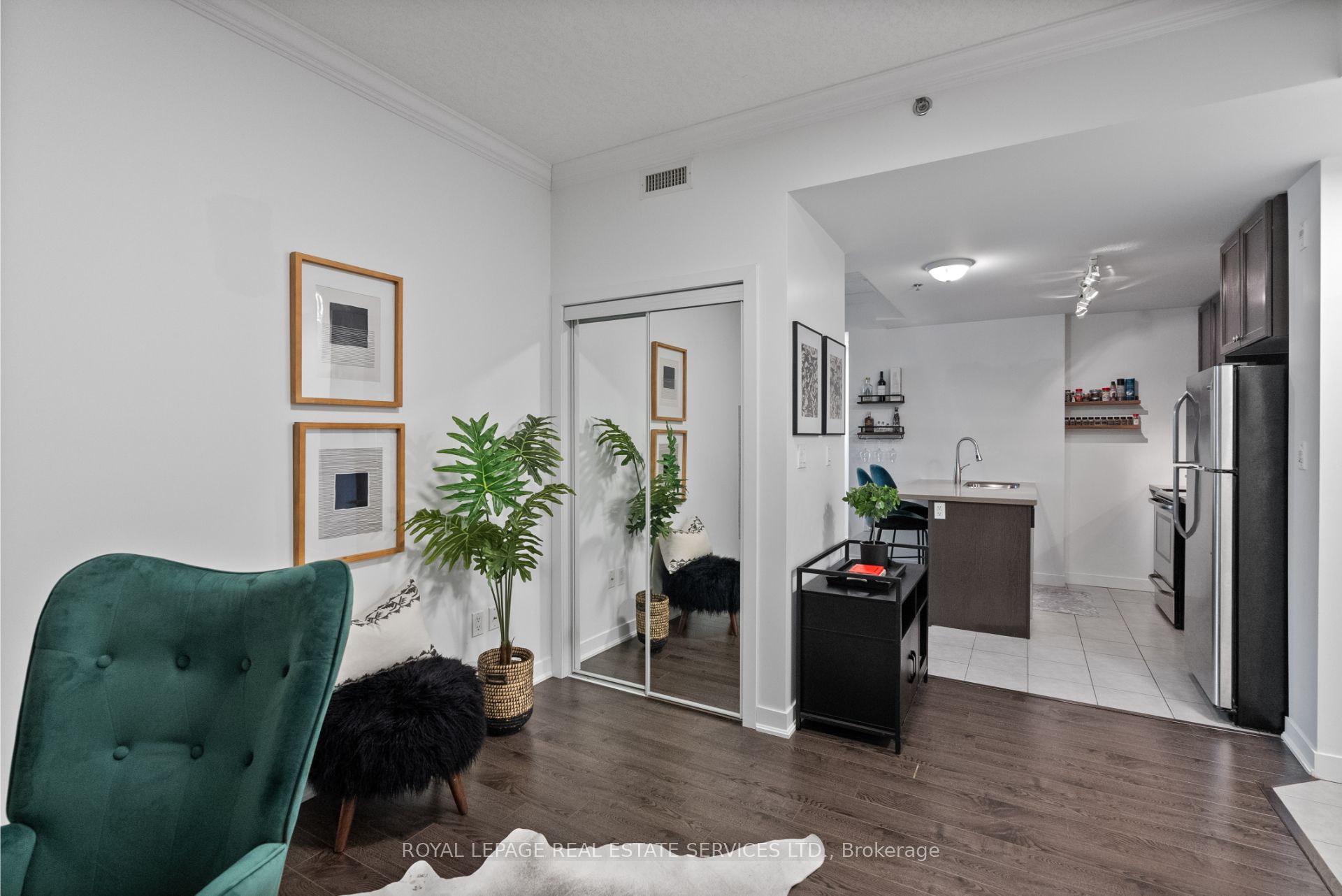 Hamilton, ON L8P 0B4, Canada, 2 Bedrooms Bedrooms, ,1 BathroomBathrooms,Residential,Active,5506