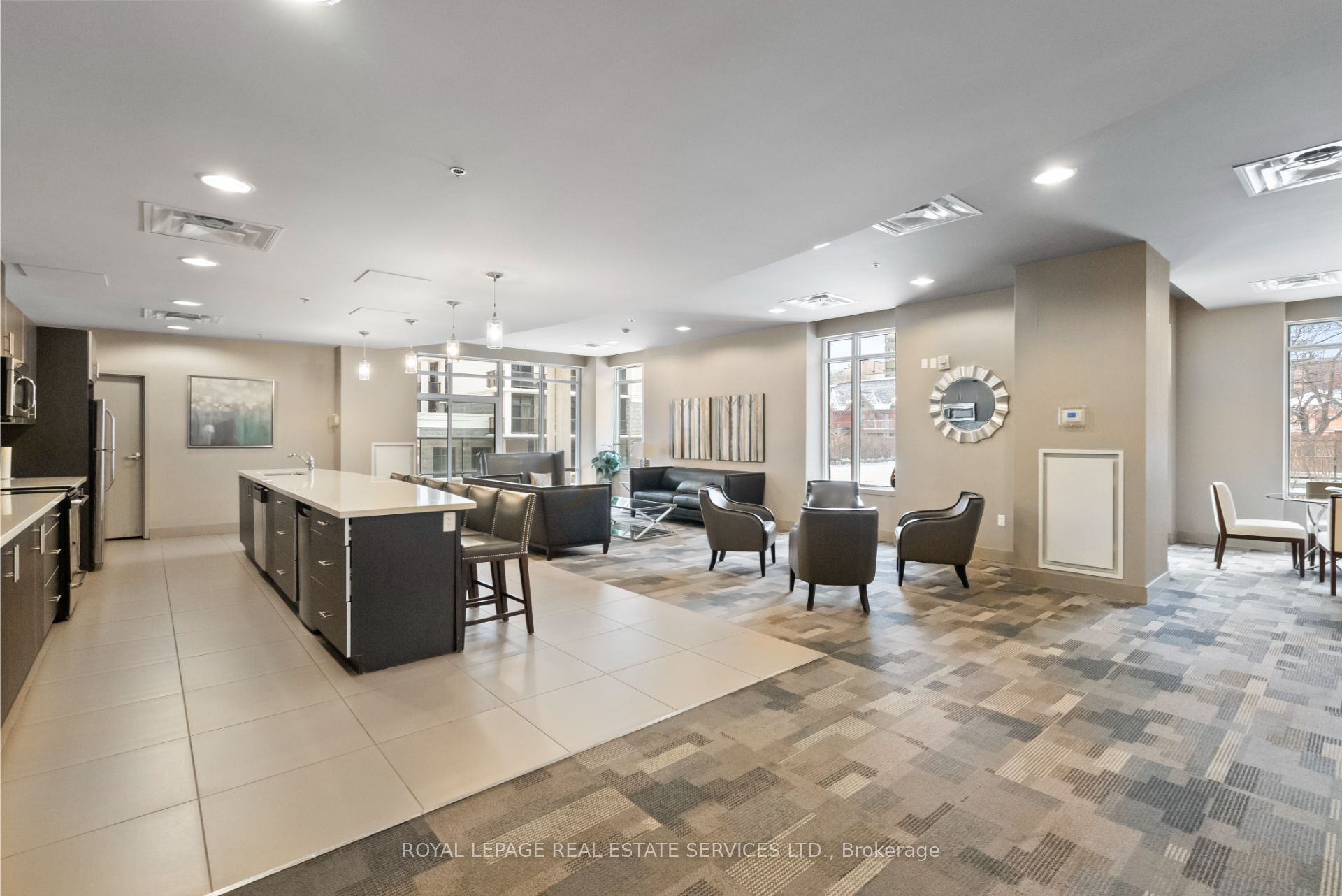 Hamilton, ON L8P 0B4, Canada, 2 Bedrooms Bedrooms, ,1 BathroomBathrooms,Residential,Active,5506