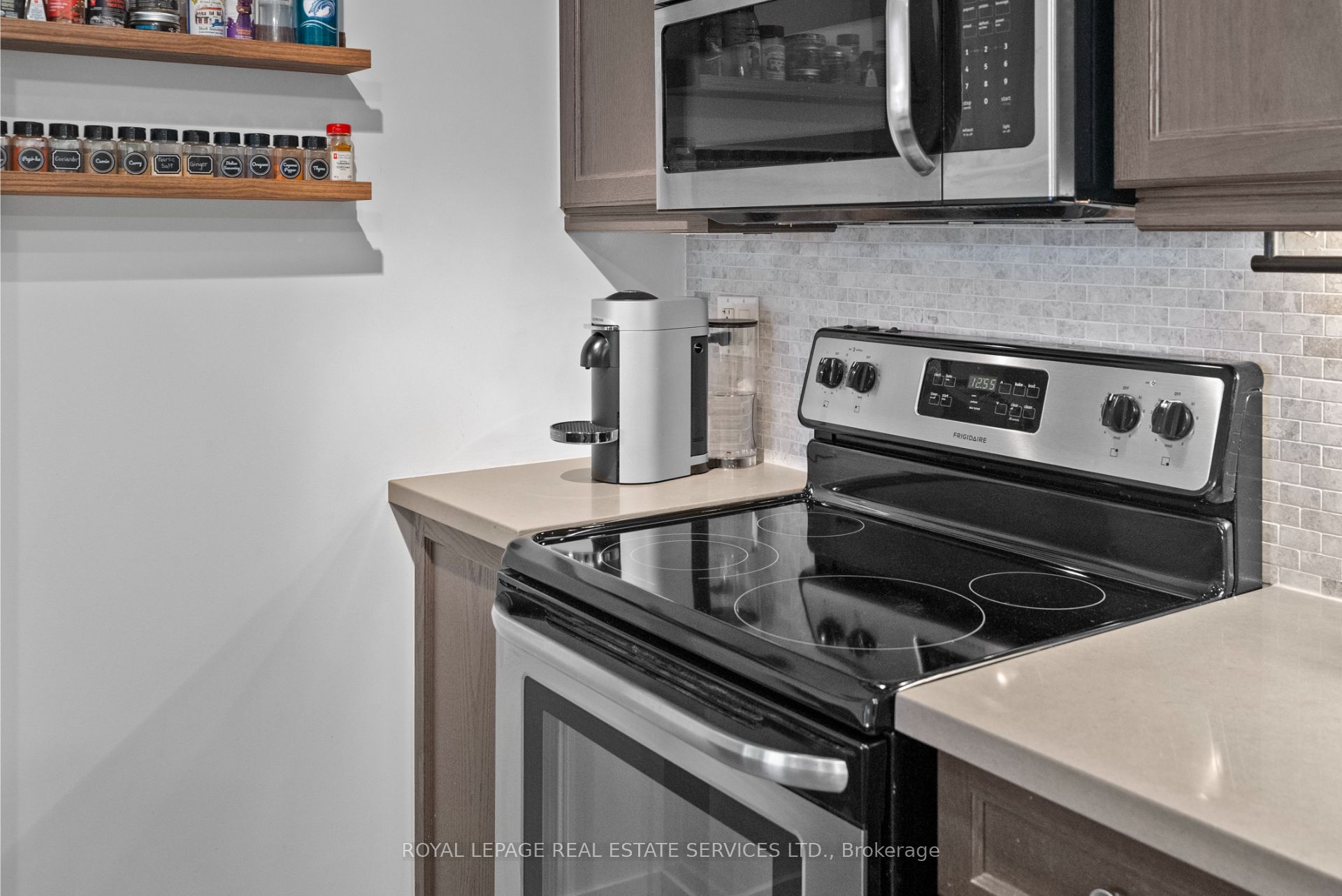 Hamilton, ON L8P 0B4, Canada, 2 Bedrooms Bedrooms, ,1 BathroomBathrooms,Residential,Active,5506