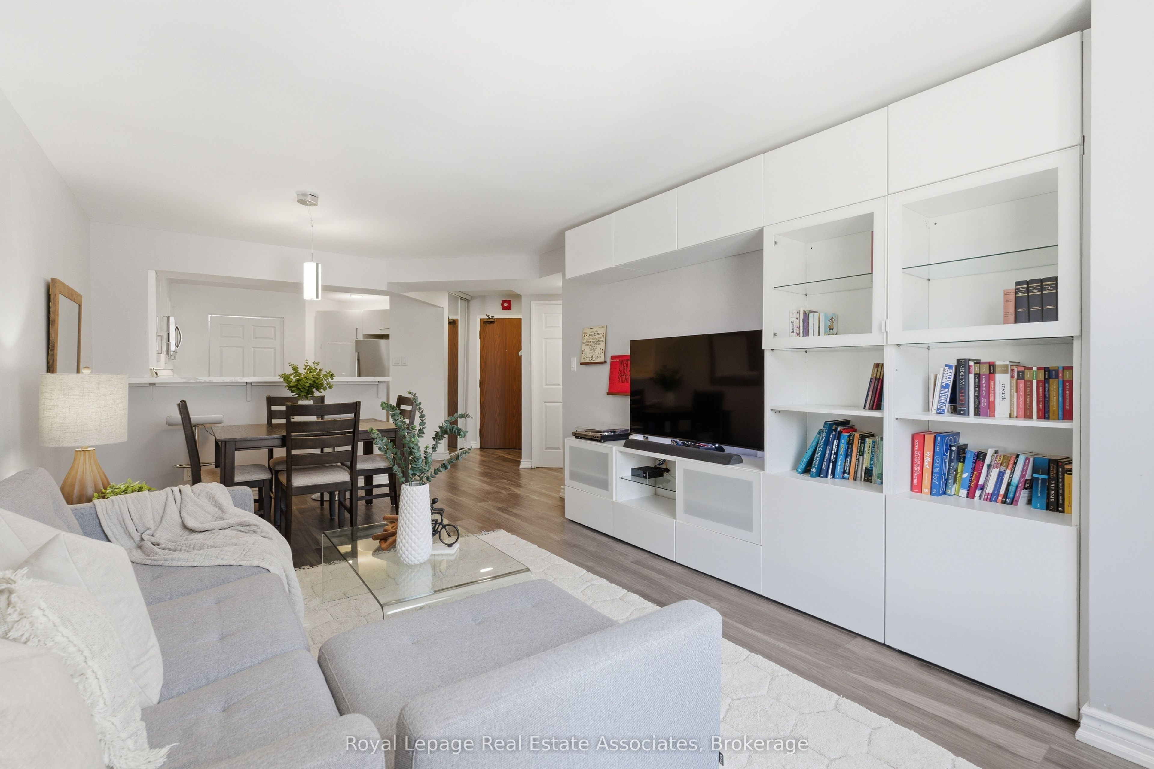 1485 Lakeshore Road E 511