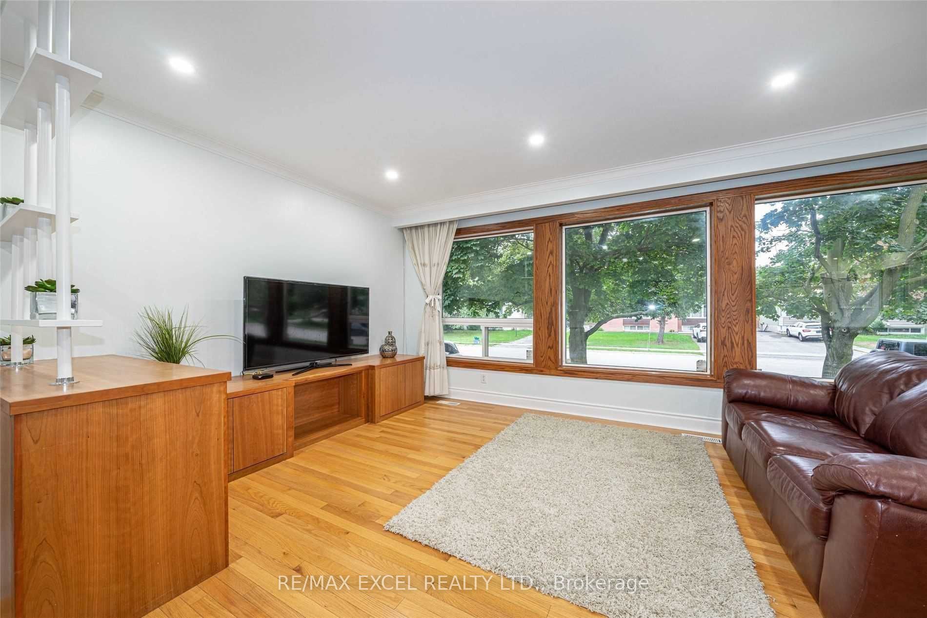 412 Balkan Road Main