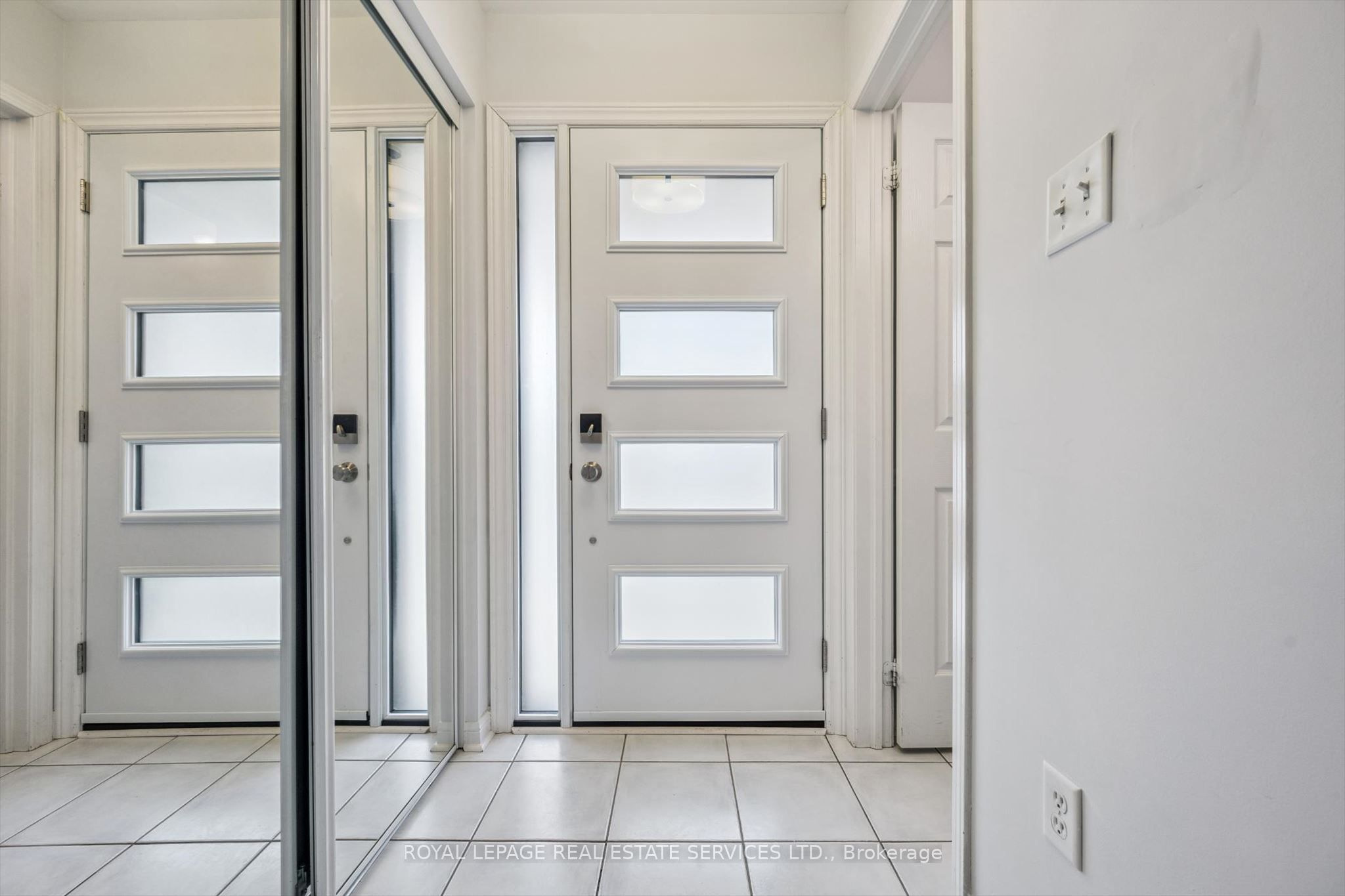 2485 Wooden Hill Circle