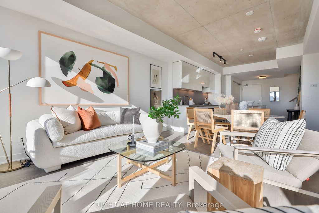 Photo of 2720 Dundas Street W #604, Toronto, ON M6P 0C3 (MLS # W12259252)
