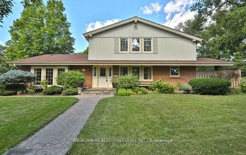236 Ash Tree Way Oakville ON L6J 5J2