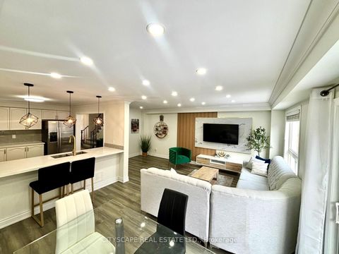 3974 Stardust Drive Mississauga ON L5M 8A5