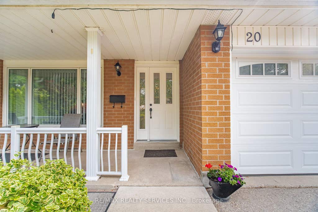 Photo of 20 Malcolm Crescent, Brampton, ON L6S 3C8 (MLS # W13575932)