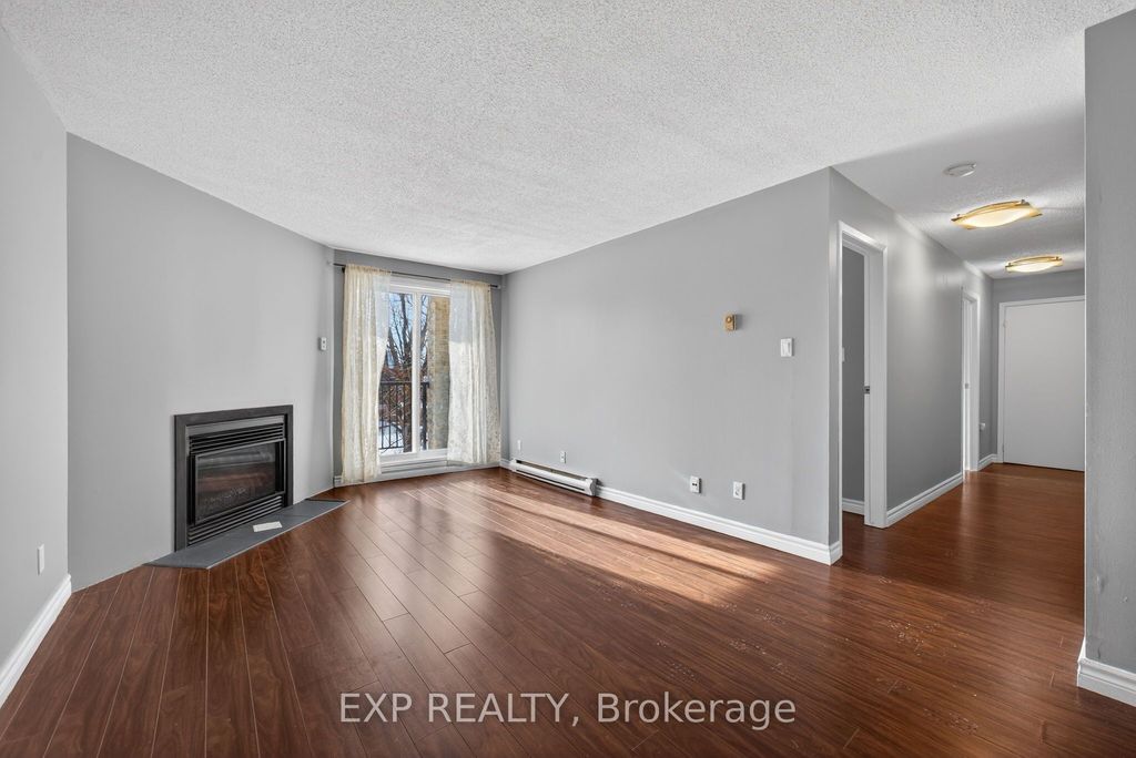 Photo of 727 Deveron Crescent #211, London South, ON N5Z 4X4 (MLS # X12610720)