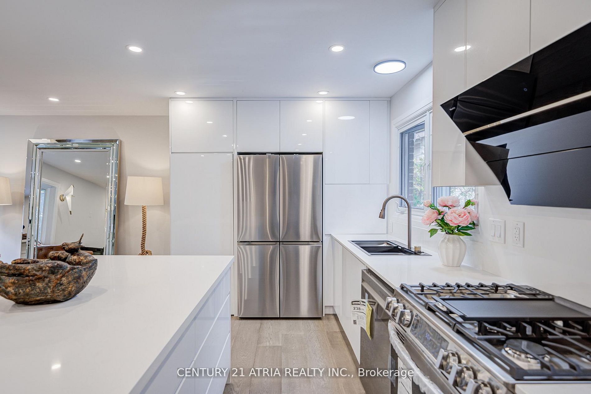 33 Sir Brandiles Place