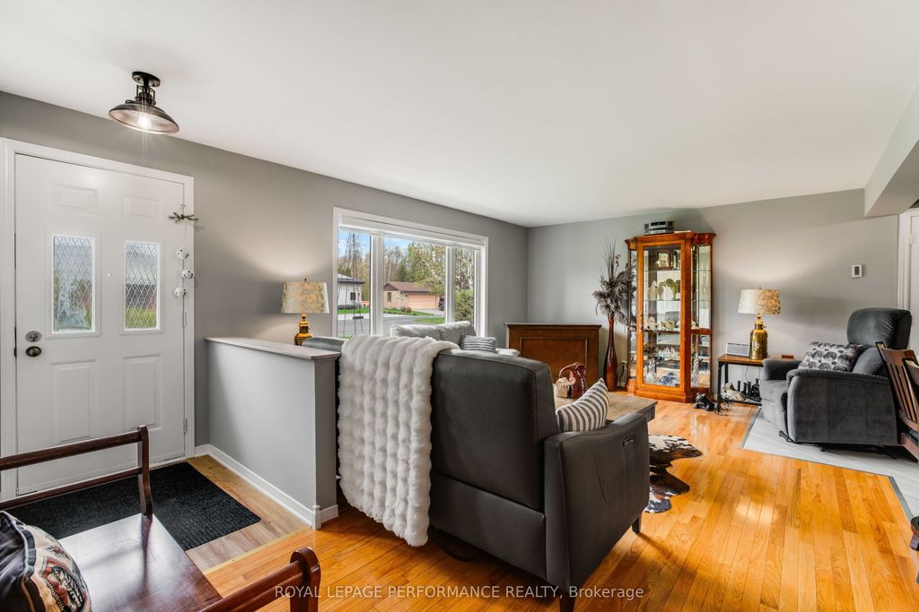Photo of 6277 Macrae Court, South Glengarry, ON K0C 1E0 (MLS # X13109168)