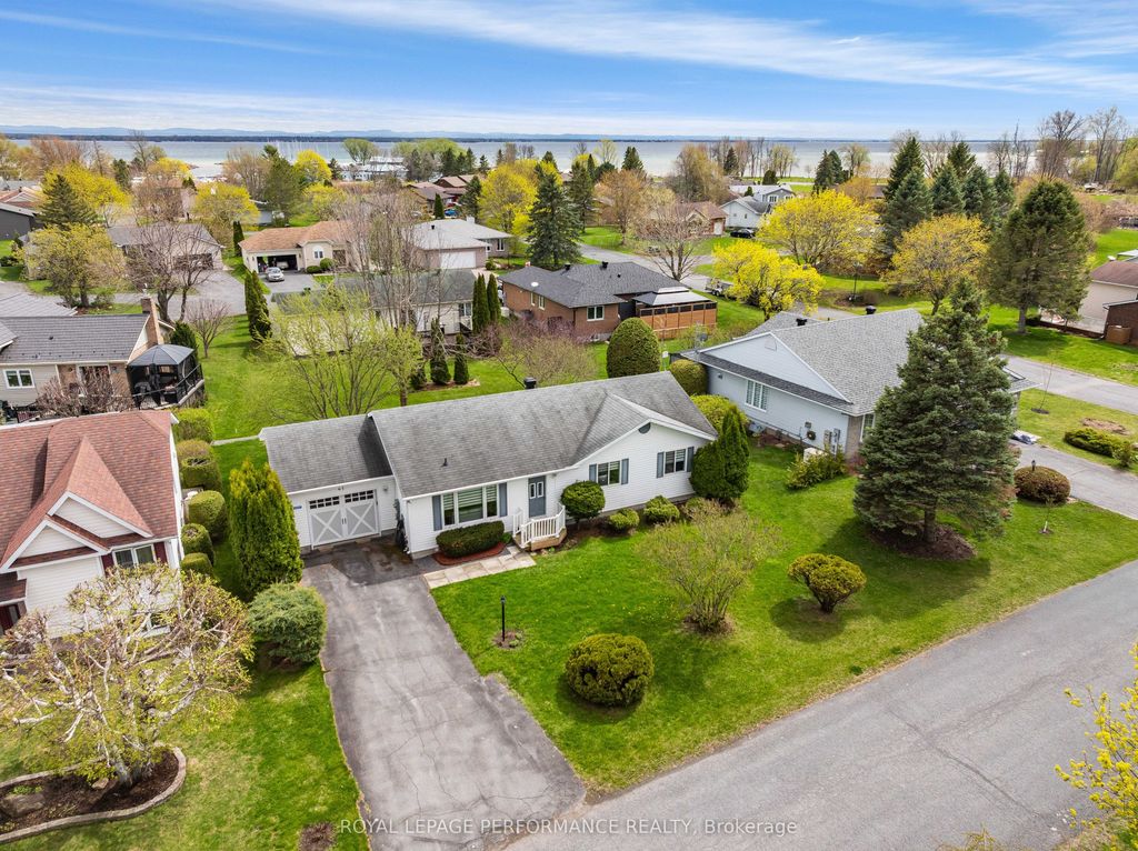 Photo of 6277 Macrae Court, South Glengarry, ON K0C 1E0 (MLS # X13109168)