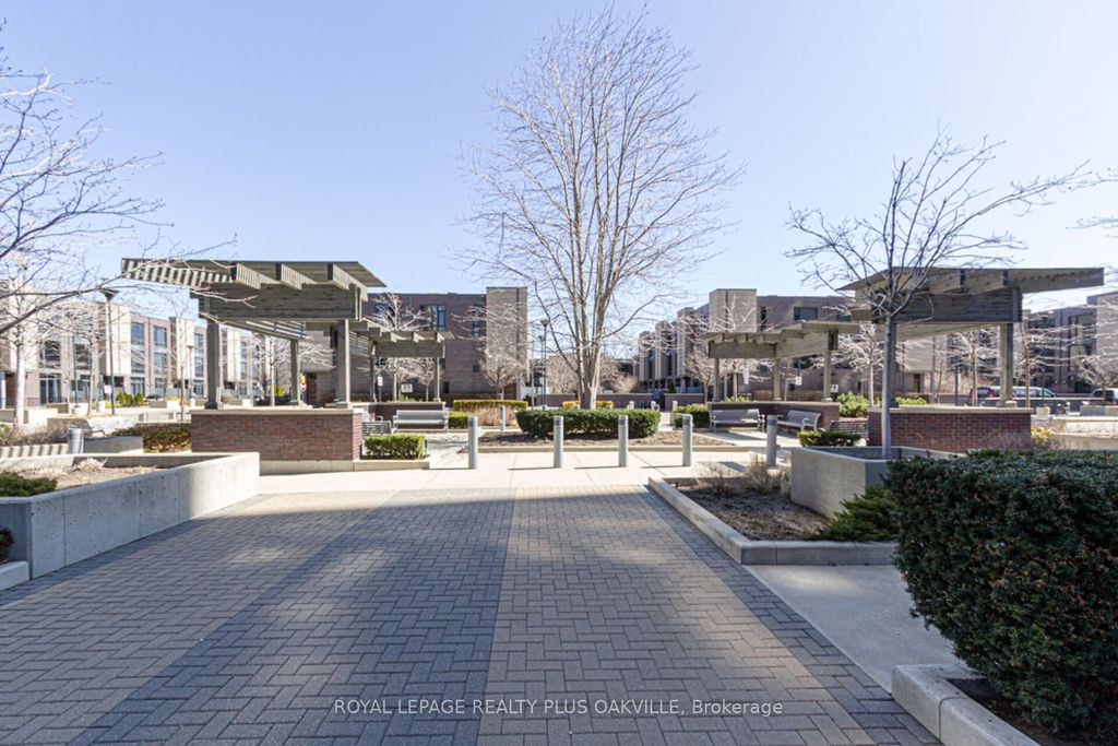 Photo of 5 Valhalla Inn Road #510, Toronto, ON M9B 0B1 (MLS # W12791442)