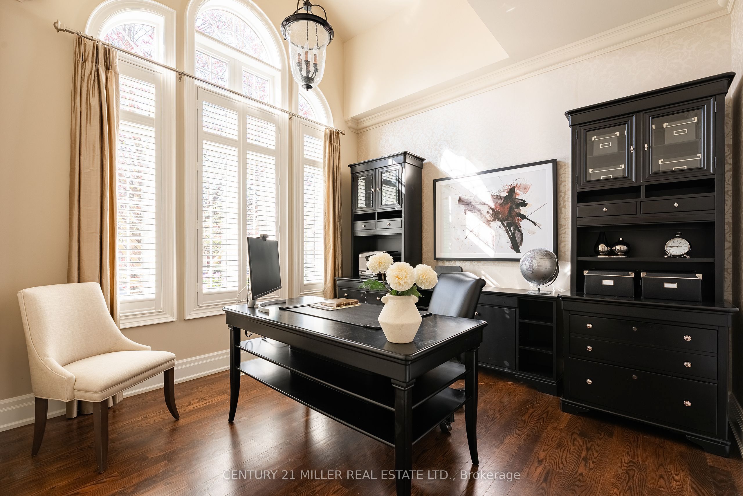 1392 Clearwater Crescent