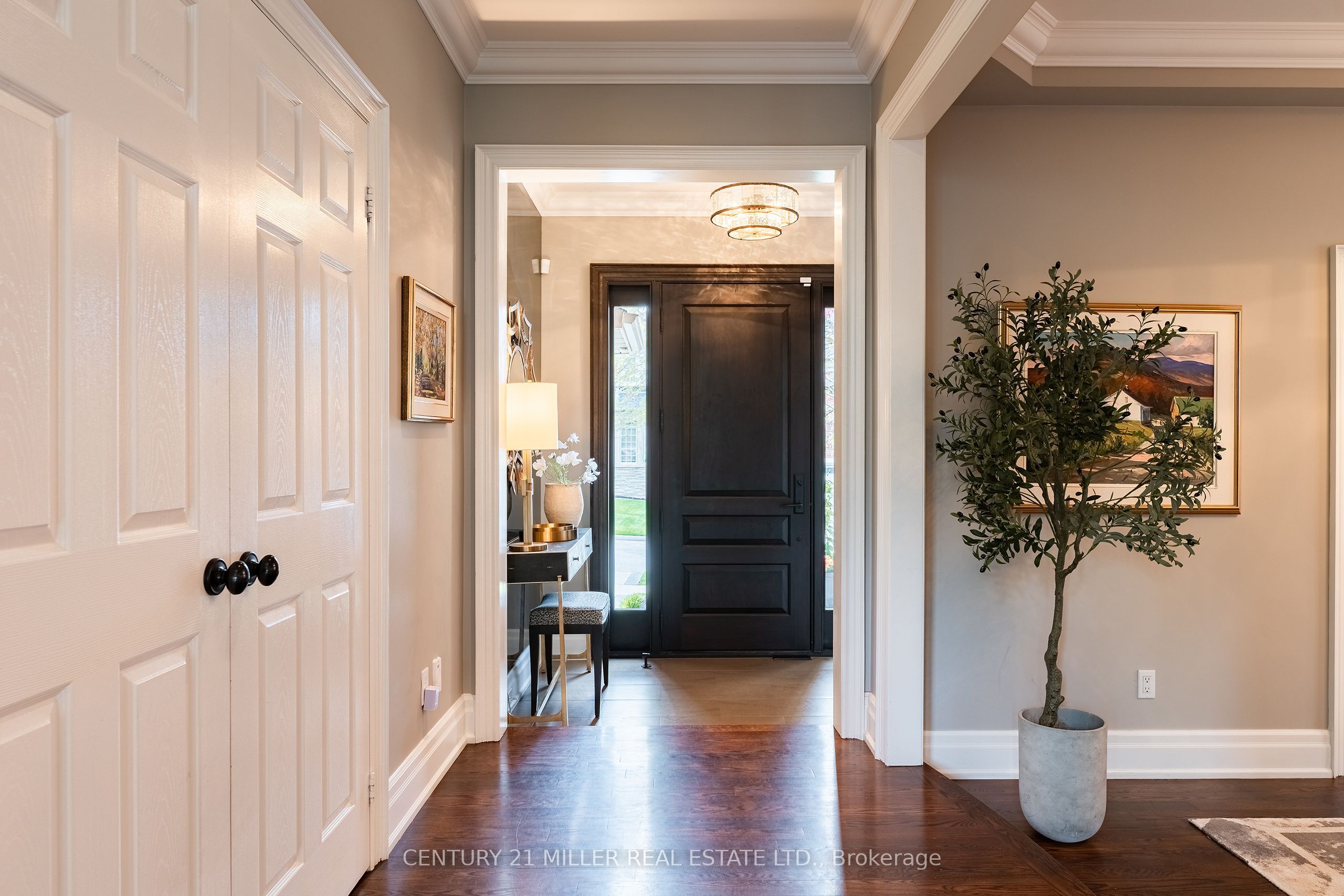 1392 Clearwater Crescent