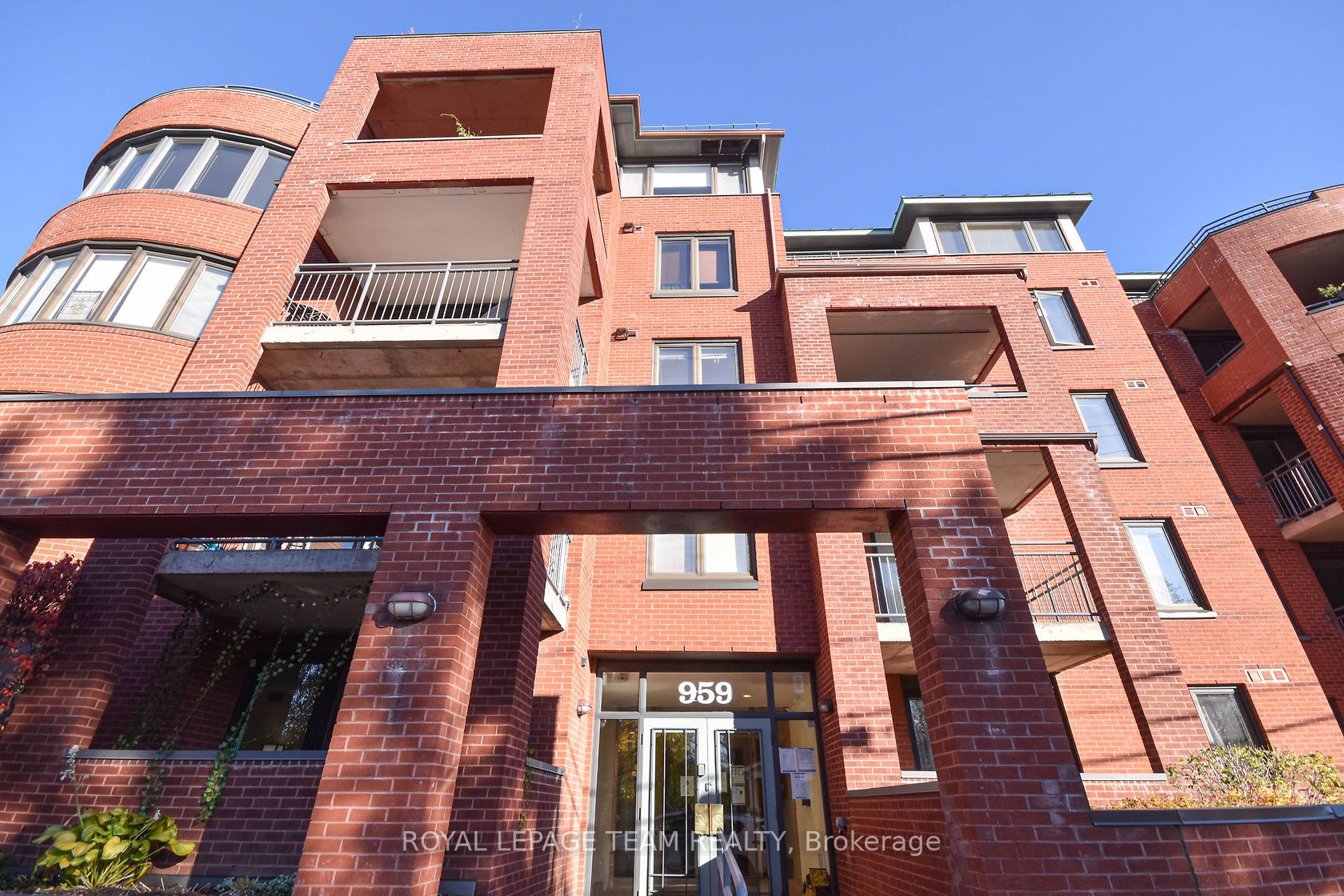 959 North River Road 203
