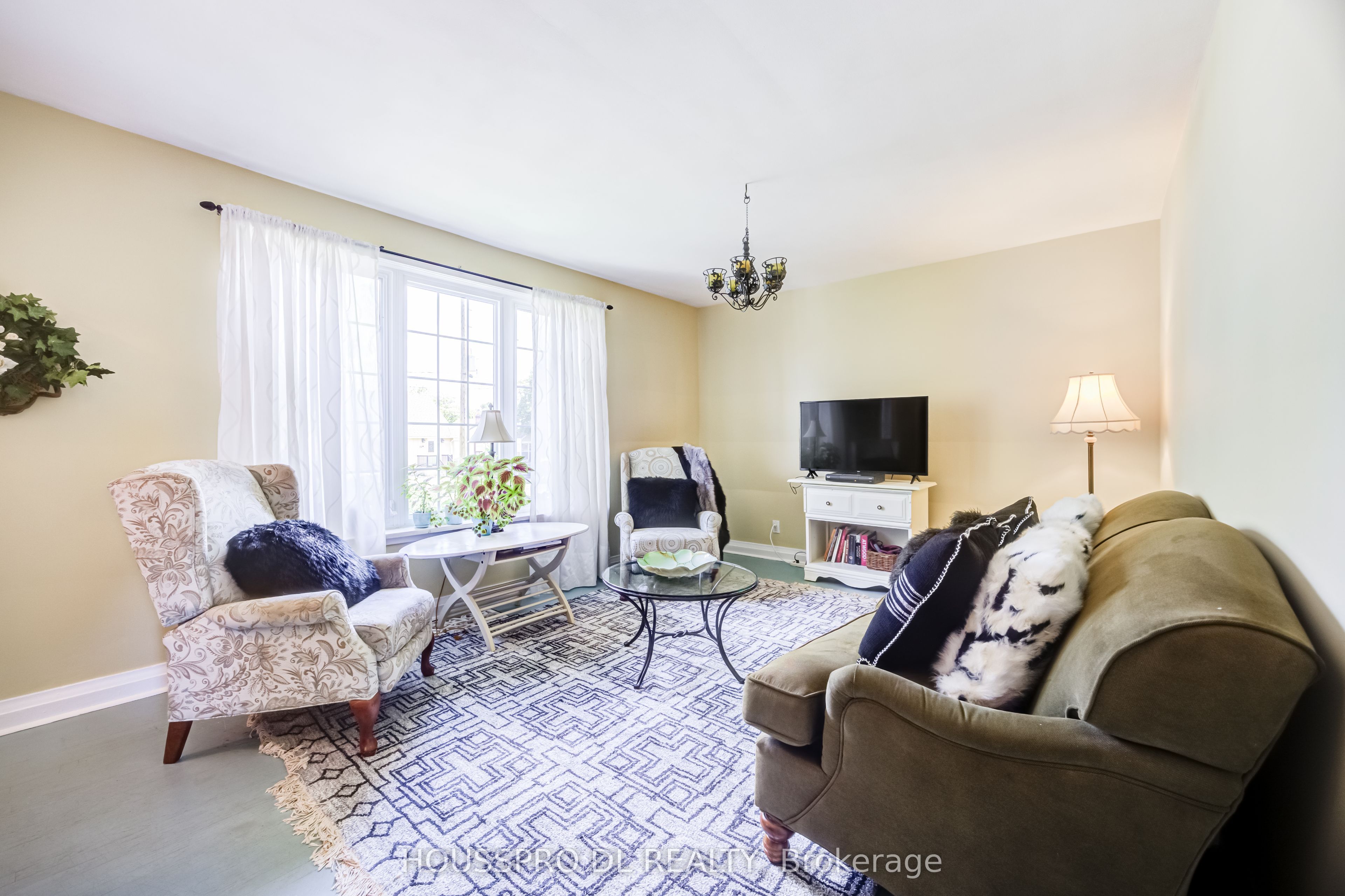 42 Chalfont Road