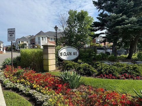 18 Clark Avenue W 154 Vaughan ON L4J 8H1